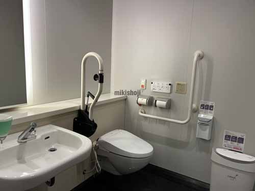 日本生命丸の内ビル 水回り1