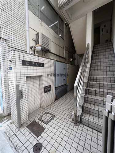 赤坂・元赤坂の富岳ビル エントランス1
