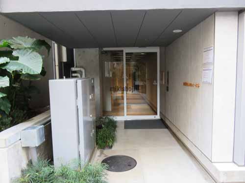 ＣＯＥＲＵ　渋谷イースト エントランス1