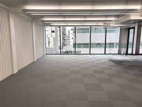 青山江崎ビル 貸室内3