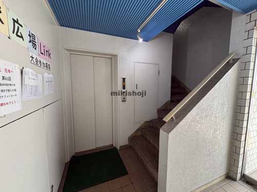 新小川町・山吹町の小宮山ビル エレベーターホール1