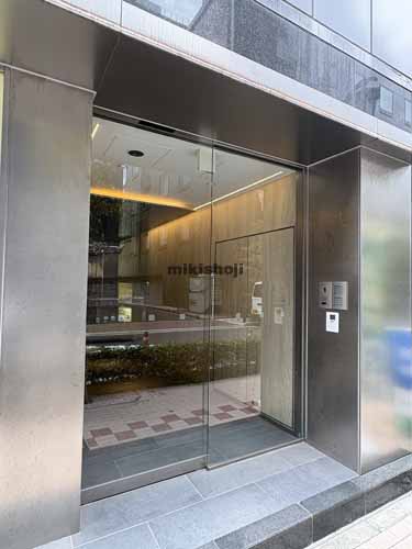 東八重洲プレイス エントランス2