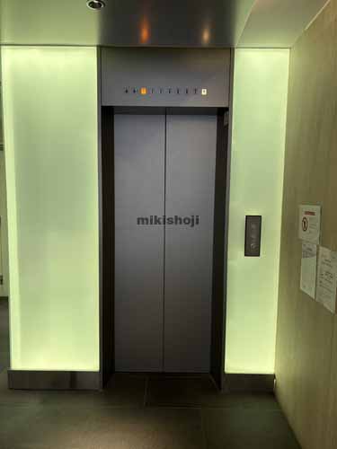 東八重洲プレイス エレベーターホール1