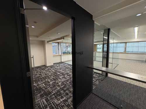 東八重洲プレイス セットアップ室内1