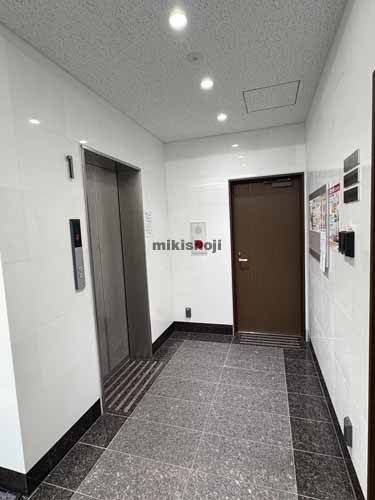 ベルヴュー麹町 エレベーターホール1