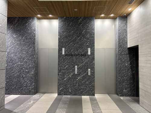 西新宿の西新宿　ＢＵＳＩＮＥＳＳ　ＣＵＢＥ エレベーターホール1