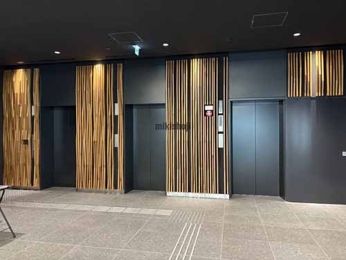 西新橋の御成門郵船ビルディング エレベーターホール1