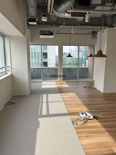 コエル渋谷青山通り 貸室内1