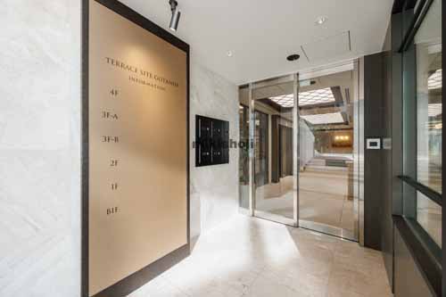 ＴＥＲＲＡＣＥ　ＳＩＴＥ　ＧＯＴＡＮＤＡ エントランス2