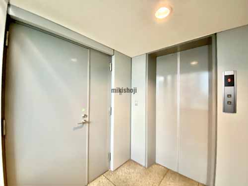 ファラオビル エレベーターホール2