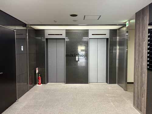 中央区の大宮トーセイビル エレベーターホール1