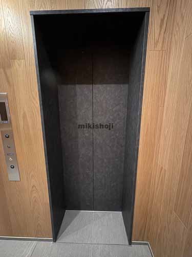 神田錦町・一ツ橋のＢＩＡＳＴＡ　ＪＩＭＢＯＣＨＯ エレベーターホール1