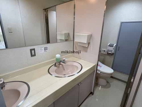 湯島の東西産業貿易(株)旧本社ビル（仮称） 水回り2