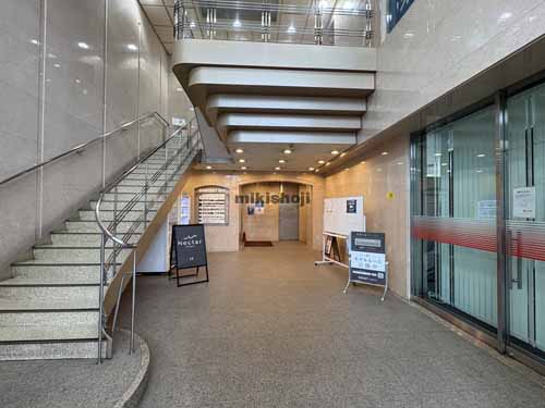 川越市のグランベル川越ビル エントランス1