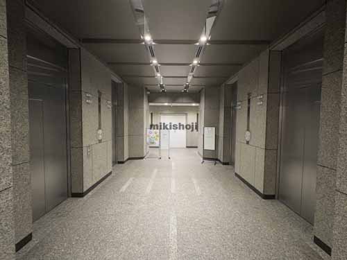 日本生命千葉駅前ビル エレベーターホール1