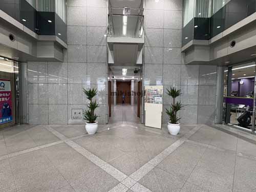 府中市の府中南ビル エントランス1