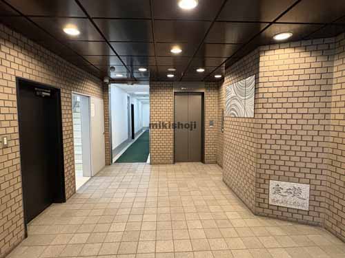 大黒屋ビルヂング エントランス3